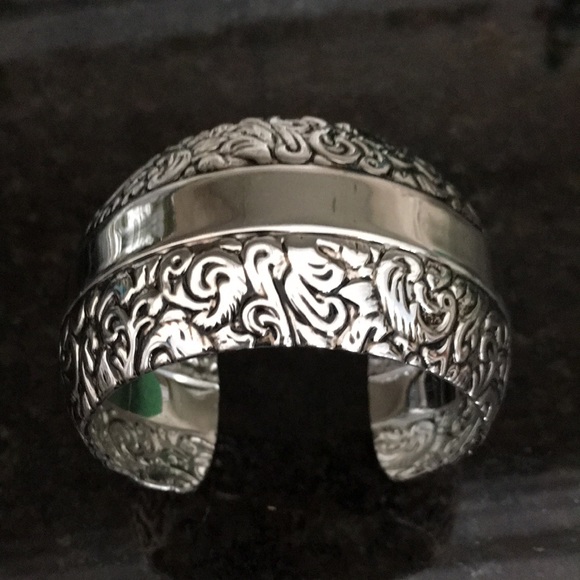 silver cuff bracelet - Picture 1 of 7
